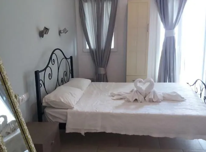 South Side 3* Athánion