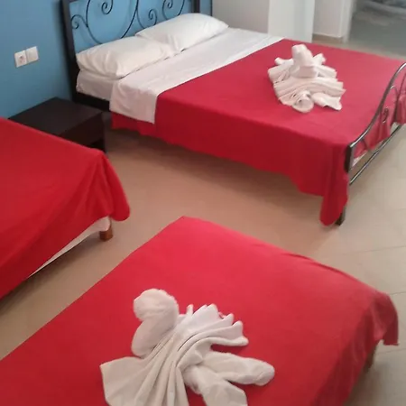 South Side Guest house Athanion