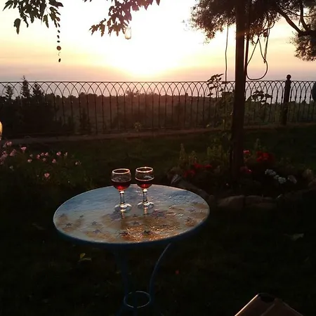 South Side 3* Athánion