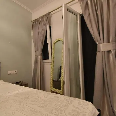 Guest house South Side Athanion