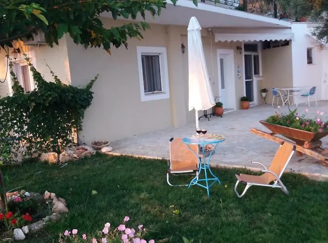 South Side Athánion