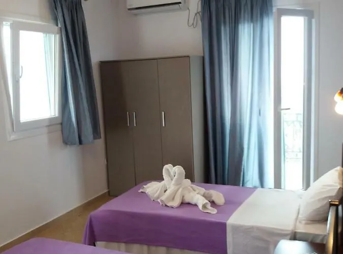 South Side Athánion