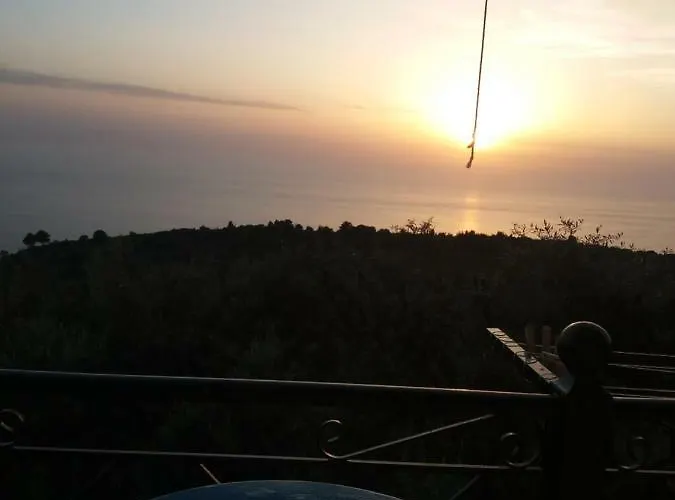 South Side 3* Athánion