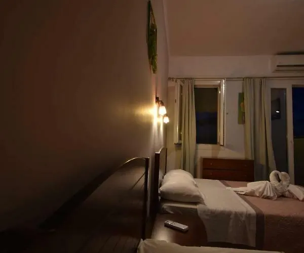 South Side 3* Athánion